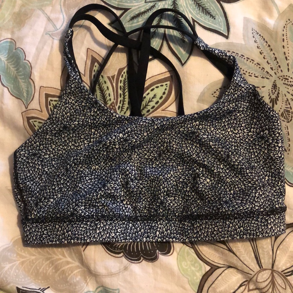 Lululemon bra size 10